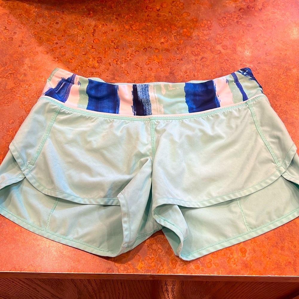 Lululemon Shorts Sz 4
